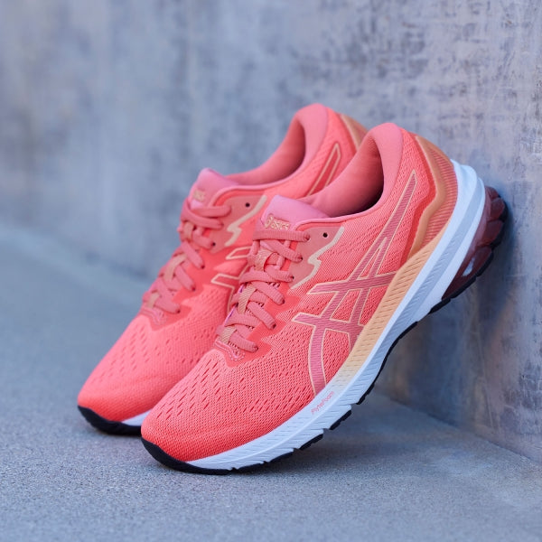 Asics Womens Gt 1000 11 Shoes In Blazing Coral/Papaya