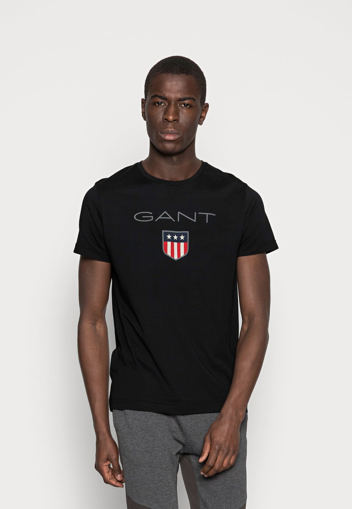 Gant 342125 Mens Shield Ss T-Shirt Black