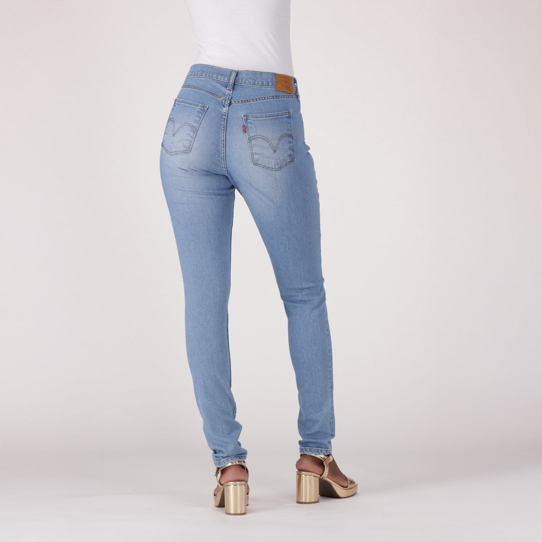 Levis Womens Curvy Hi-Rise Super Skinny Jeans