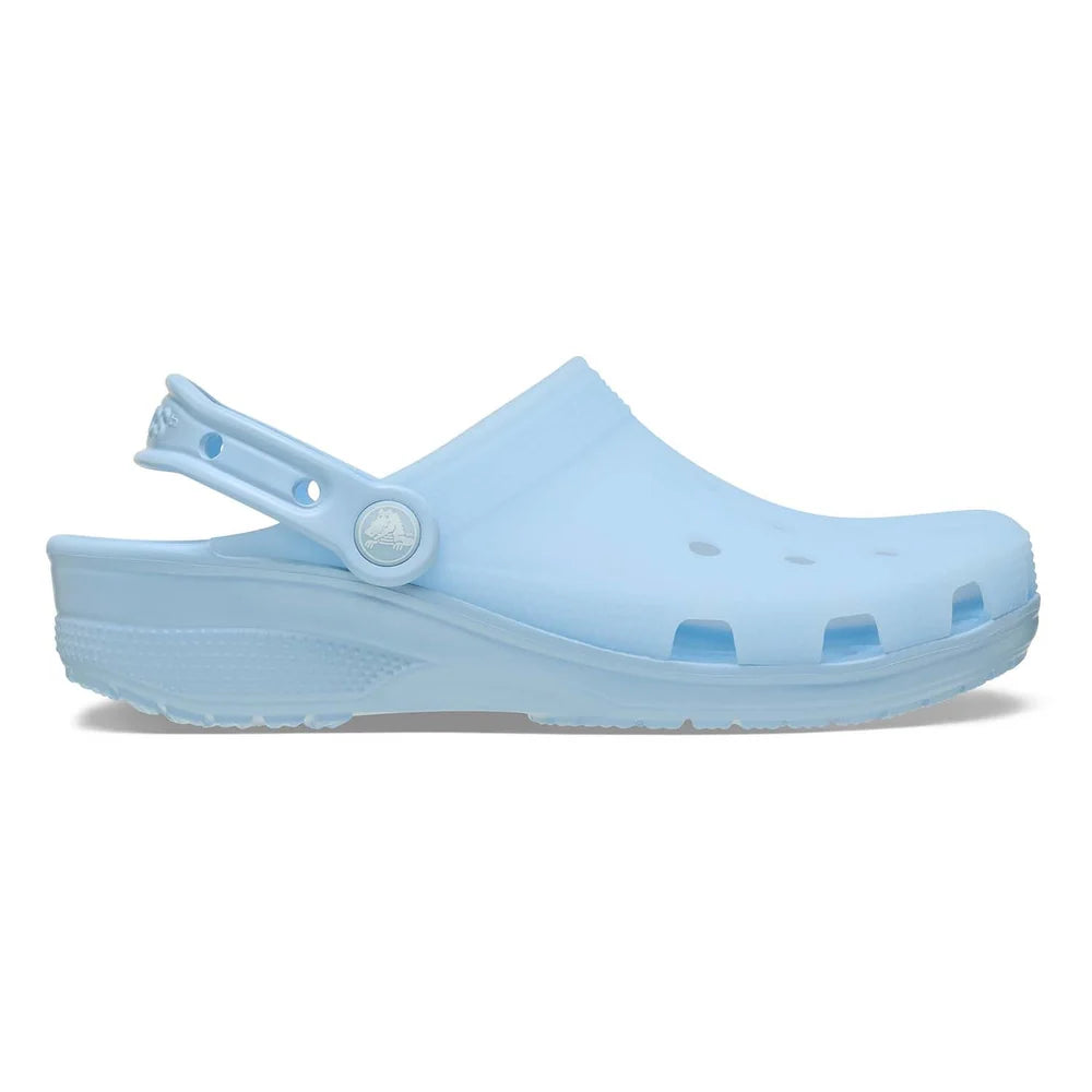 Crocs Unisex Adults Classic Frosted Clog Sandals In Light Blue