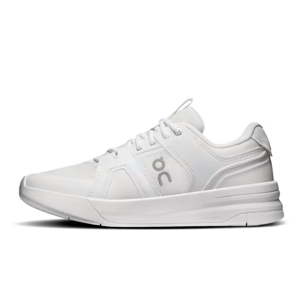On Women The Roger Clubhouse Pro 2 Shoes In White Ivory