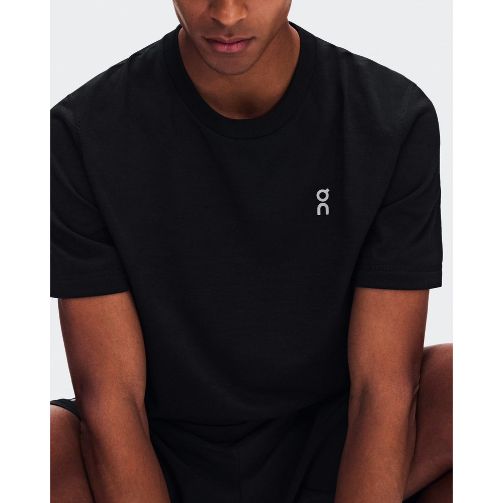 On Mens Train-T Shirt In Black
