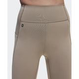 On Womens 7/8 Train Tights In Clay