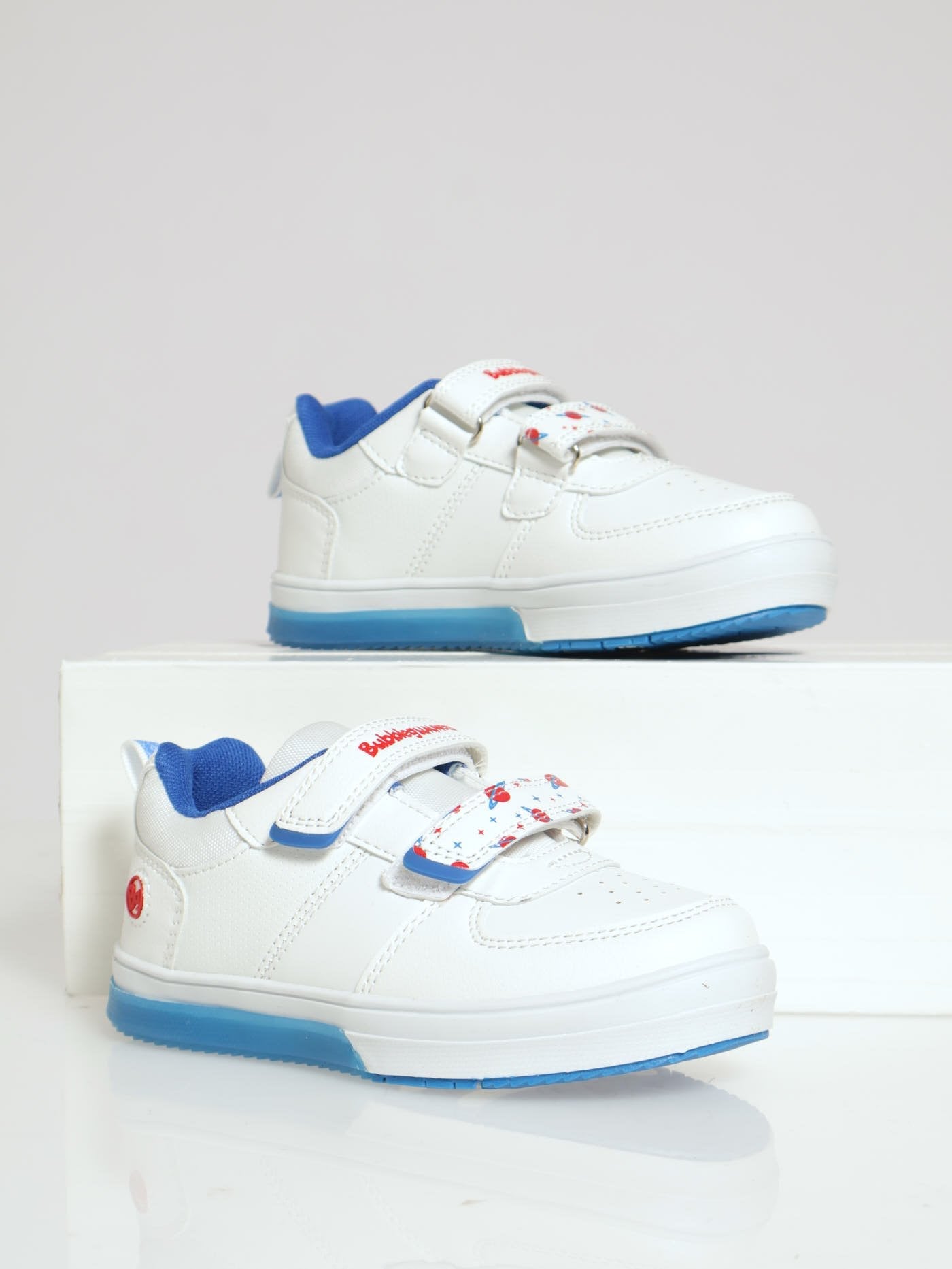 Bubble Gummers Boys Sneakers In White Blue