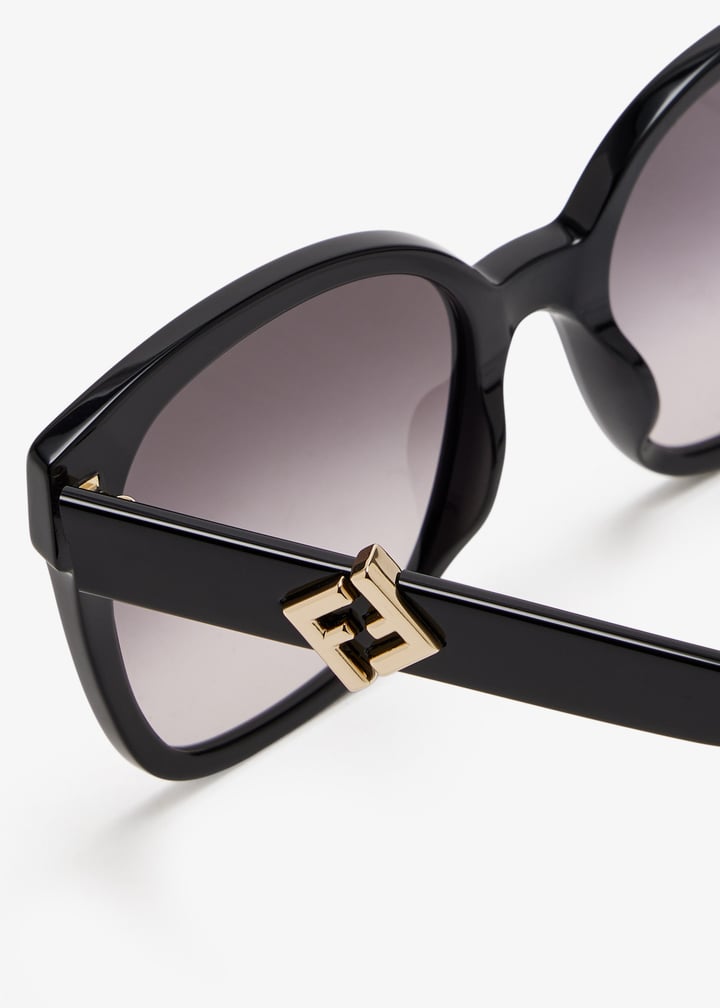 Fendi Womens Ff Diamond Sunglasses In Black