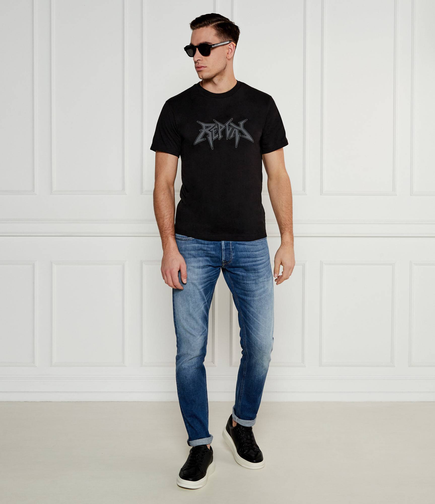 Replay Mens T-Shirt With Graffiti Lettering In Black