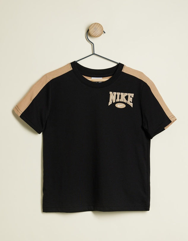 Nike Boys Game Day Essential T-shirt In Black