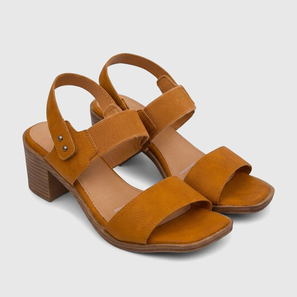 Soft Style By Hush Puppies Womens Soft Abrianna Burnt Heel In Orange