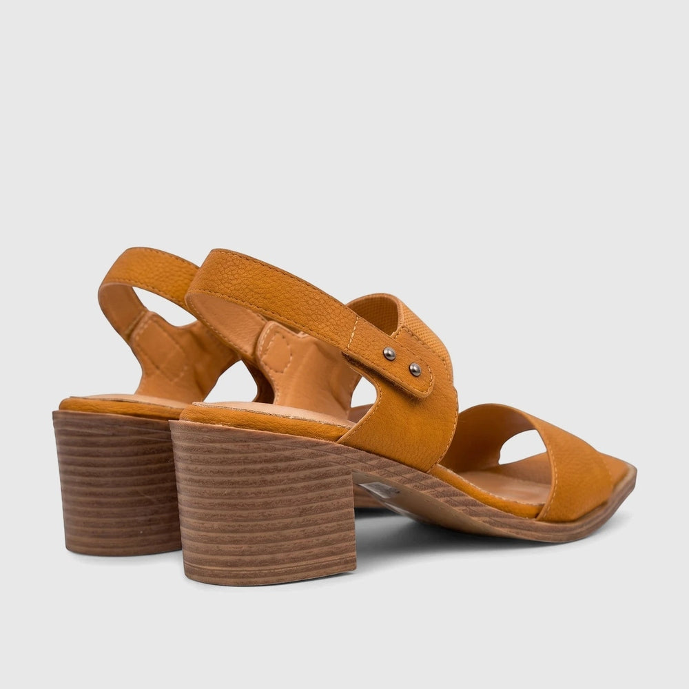 Soft Style By Hush Puppies Womens Soft Abrianna Burnt Heel In Orange