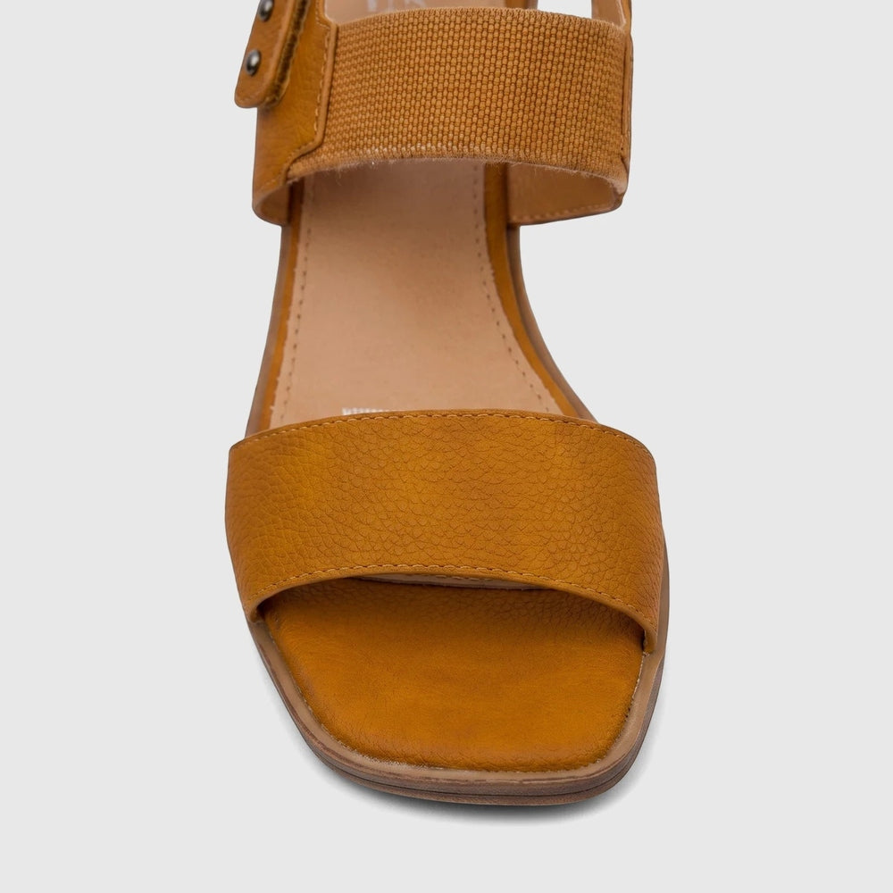 Soft Style By Hush Puppies Womens Soft Abrianna Burnt Heel In Orange
