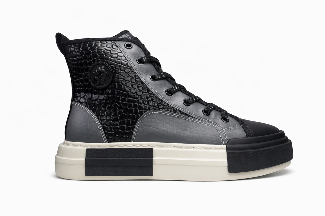 Vialli Mens Theeb Boot In Black And Grey