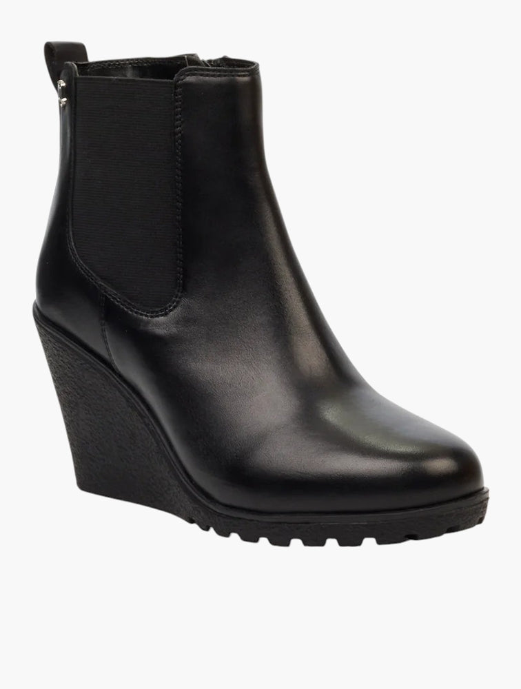Nicci Tyler Ladies Wylde 2 Leather Boots In Black