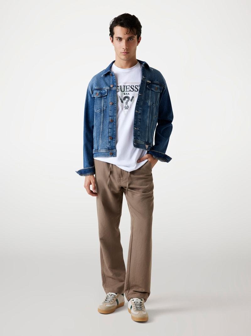 Guess Mens Triangle Logo T-Shirt In White