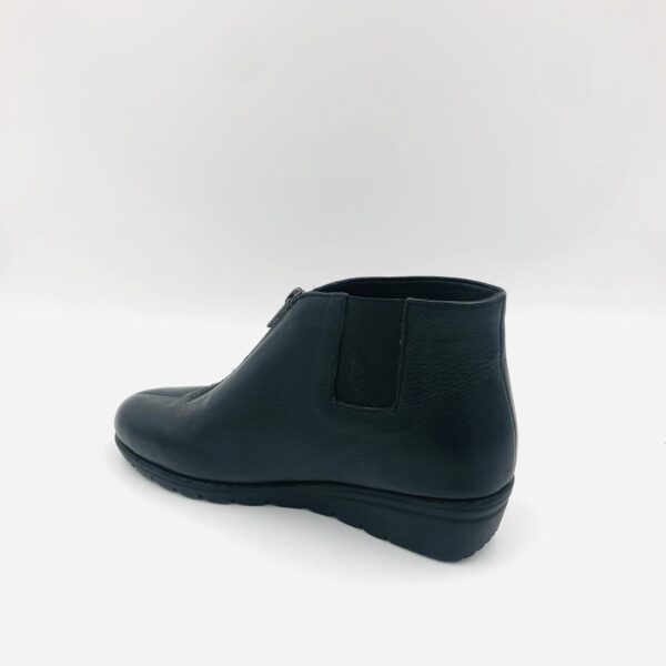 Hush Puppies Ladies Rianna Zip Shoes In Black