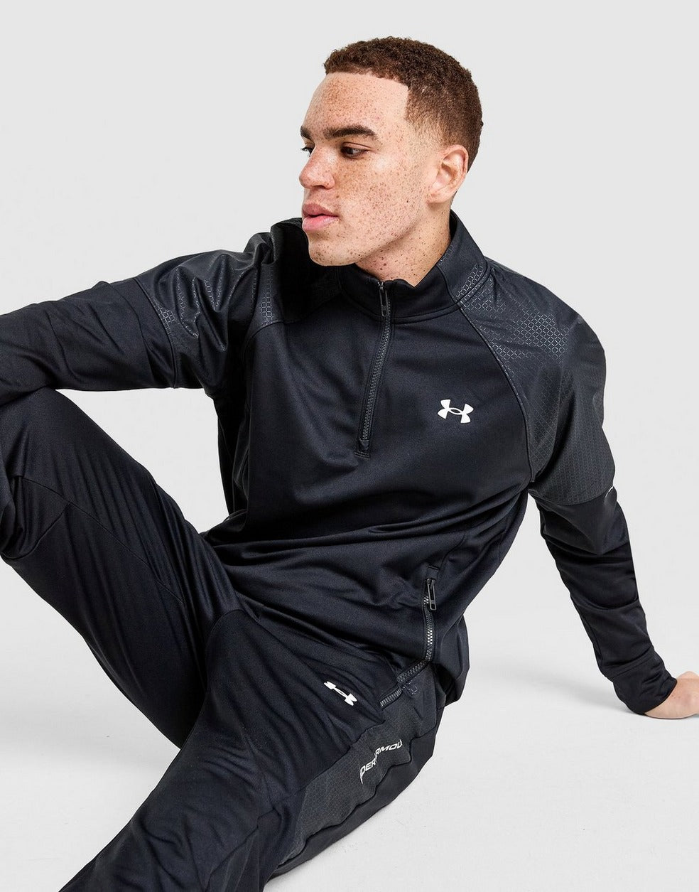 Under Armour Mens Brawler 1/4 Zip Sweatshirts In Black