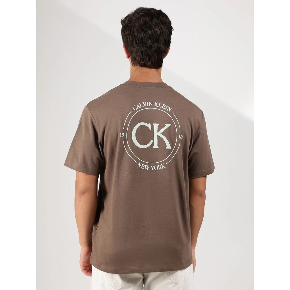 Calvin Klein April Graphic Seasonal T-Shirt In Dark Brown