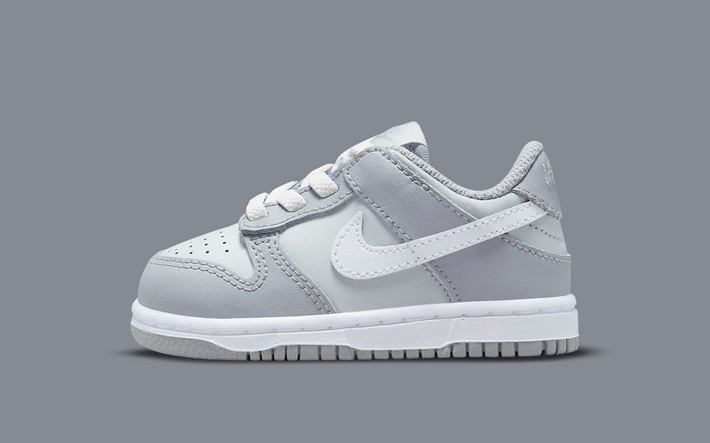 Nike Womens Dunk Low Next Nature Sneakers In Grey/White