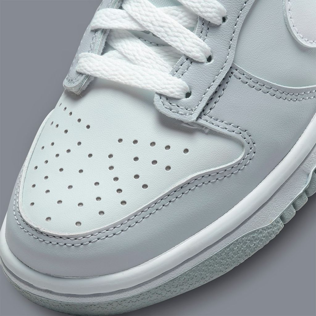 Nike Womens Dunk Low Next Nature Sneakers In Grey/White