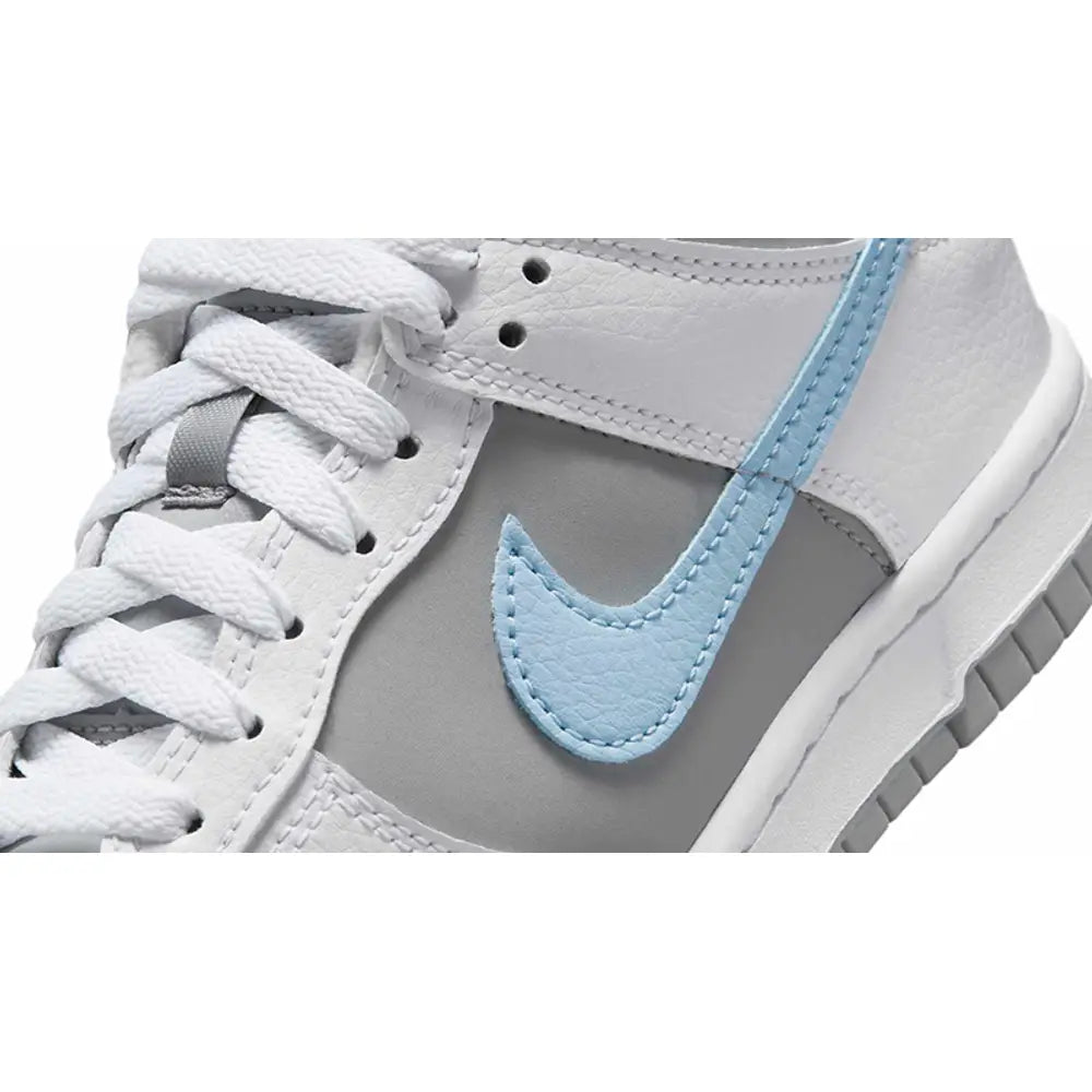 Nike Womens Dunk Low  Sneakers In White/Light Smoke Grey/Light Blue