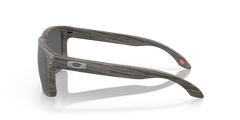 Oakley Holbrook Sungllases For Men In Charcoal