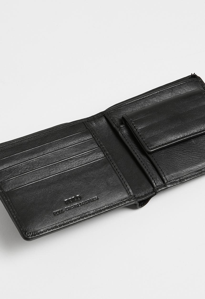 Polo Billfold Wallet With Coin Insert In Black