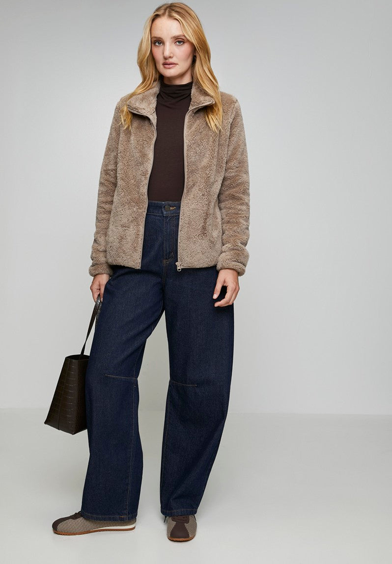 Stella Morgan Long Sleeve Zip Through Teddy Jacket In Mocha
