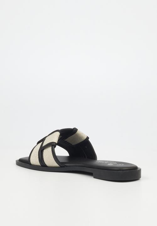 Butterfly Feet Ladies Dorey 1 Black Sandals