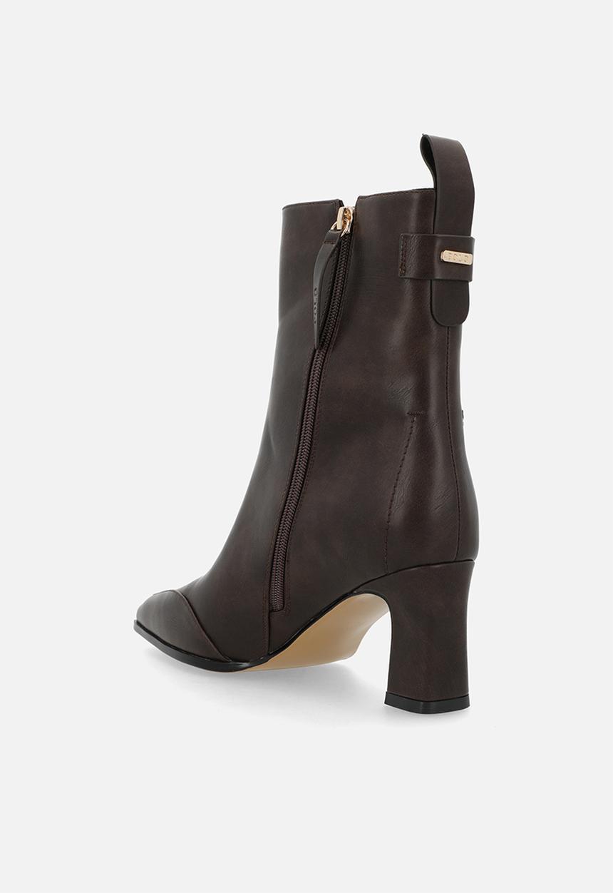 Polo Slim Block Heel Ankle Boot Brown
