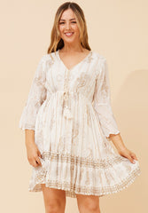 Izabel London Ladies 3/4 Sleeve V-Neck Dress In White