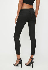 Guess Womens Low Rise Skinny Jeans In Black Wash