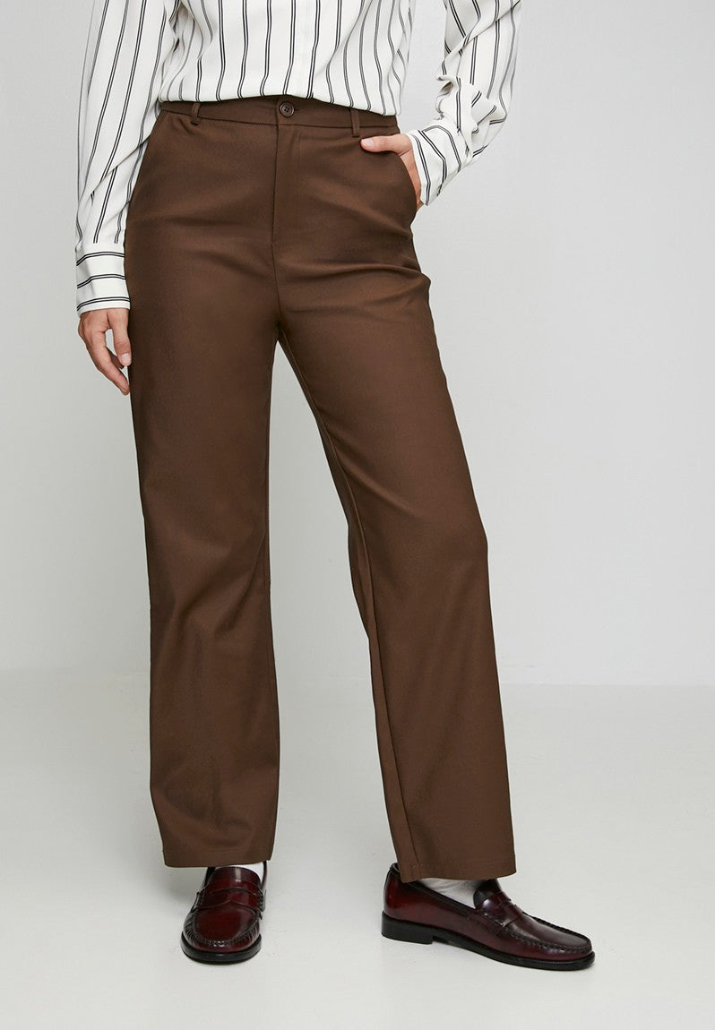 Stella Morgan Mid Waist Straight Leg Stretch In Chocolate