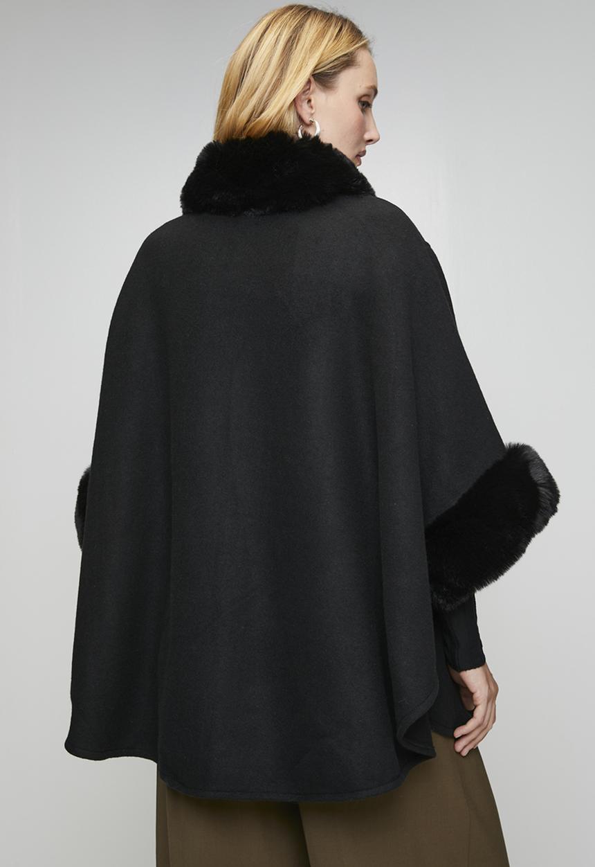 Stella Morgan Womens Melton Poncho In Black