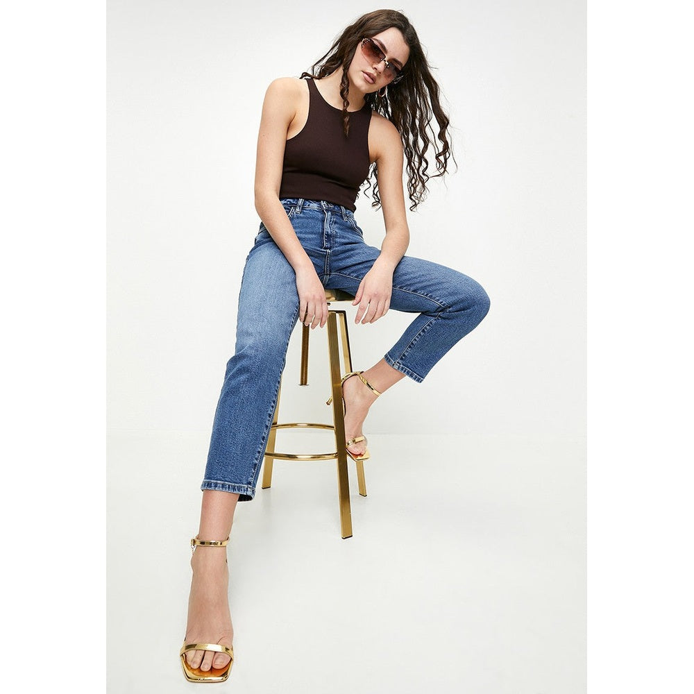 Guess Womens Ella High Rise Mom Jean In Mid Wash