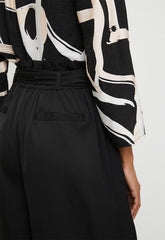 Izabel London High Waisted Wide Leg Pant In Black