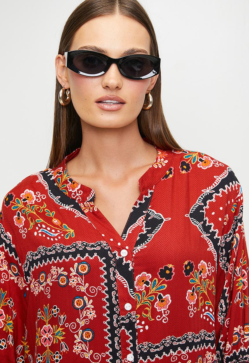 Mandi Womens Halfsleeve Easy Wearing Batwing Blouse In Red