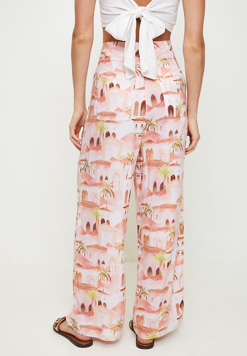 Mandi High Waisted Leg Palazo Printed Pant In Coral