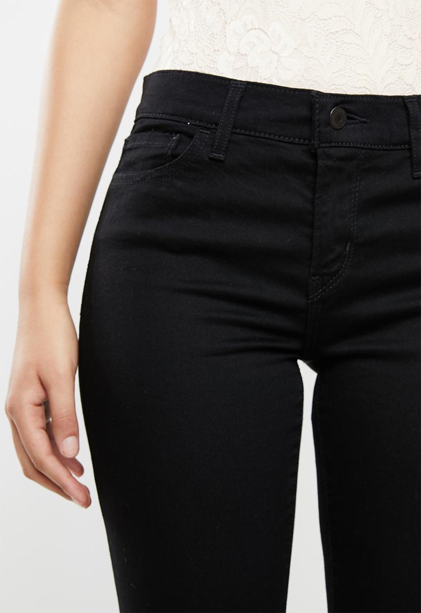 Levis Womens 710 Super Skinny Jean In Black