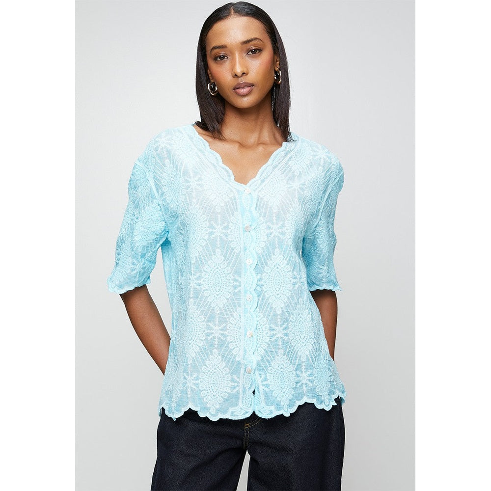 Stella Morgan Half Sleeve With Scallop Hem V-Neck Button Through Blouse In Blue