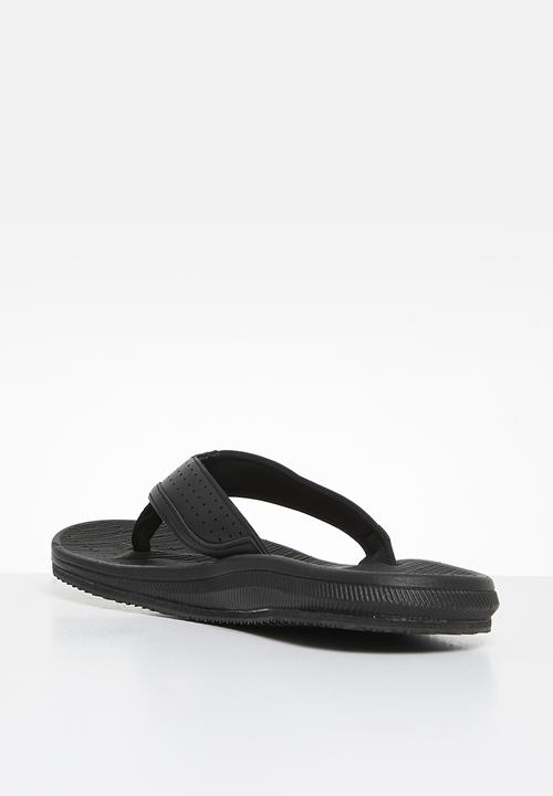 Hush Puppies Mens Strut Thong Sandals In Black