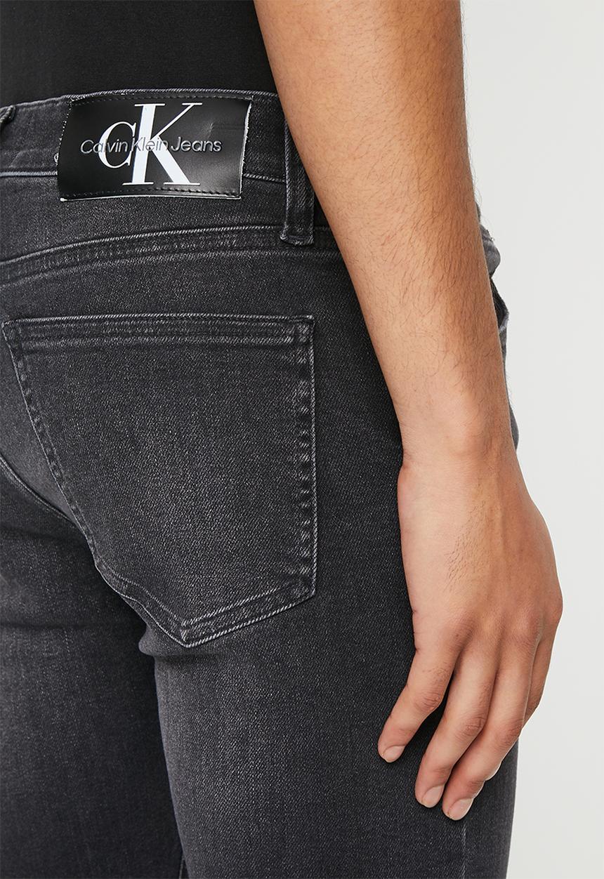 Calvin Klein Super Skinny Jeans In Black