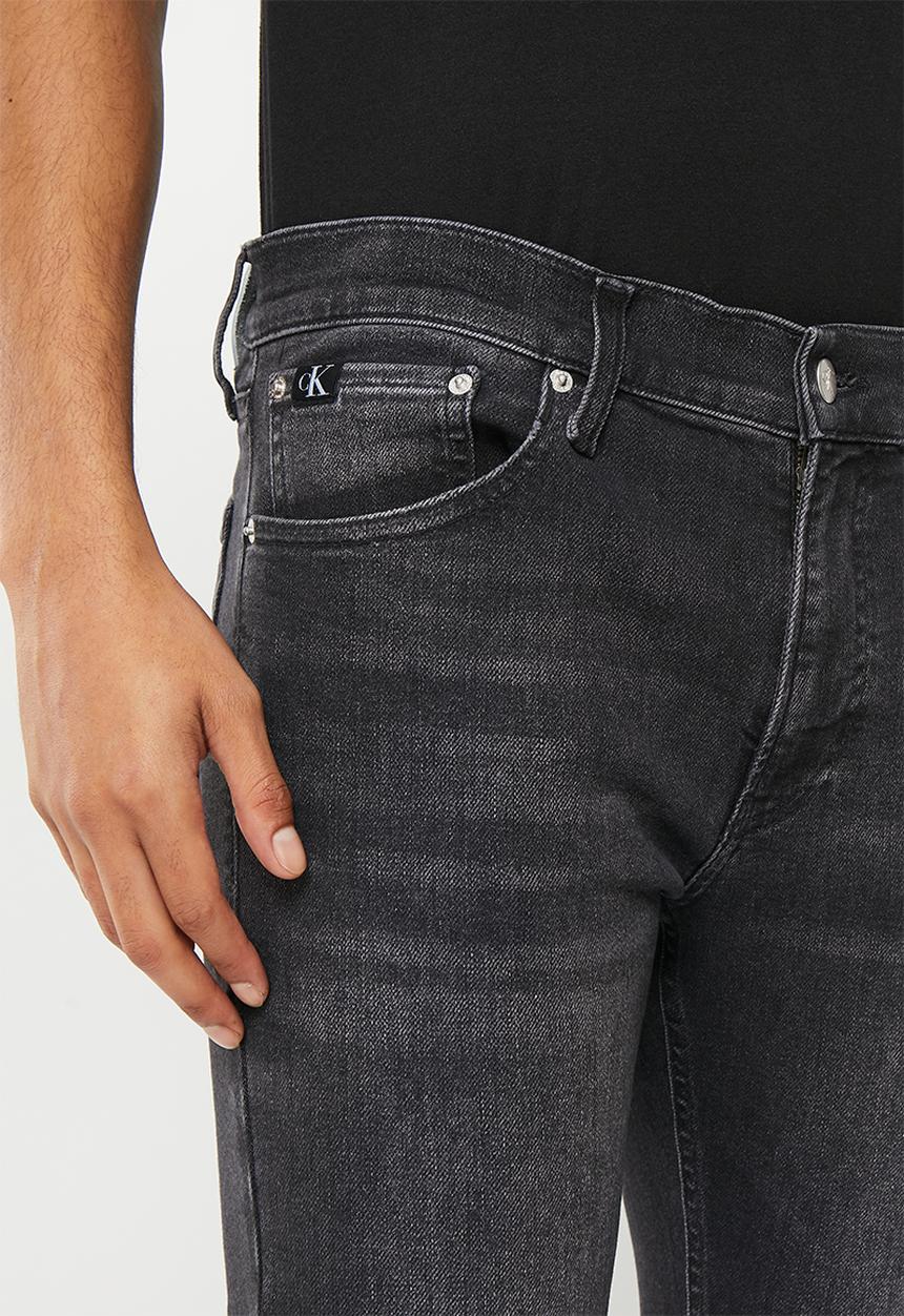 Calvin Klein Super Skinny Jeans In Black