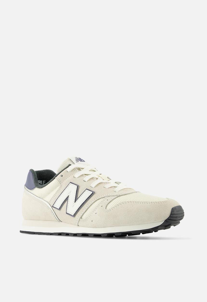 New Balance Mens Classic 373 Shoes In White/Mid Grey