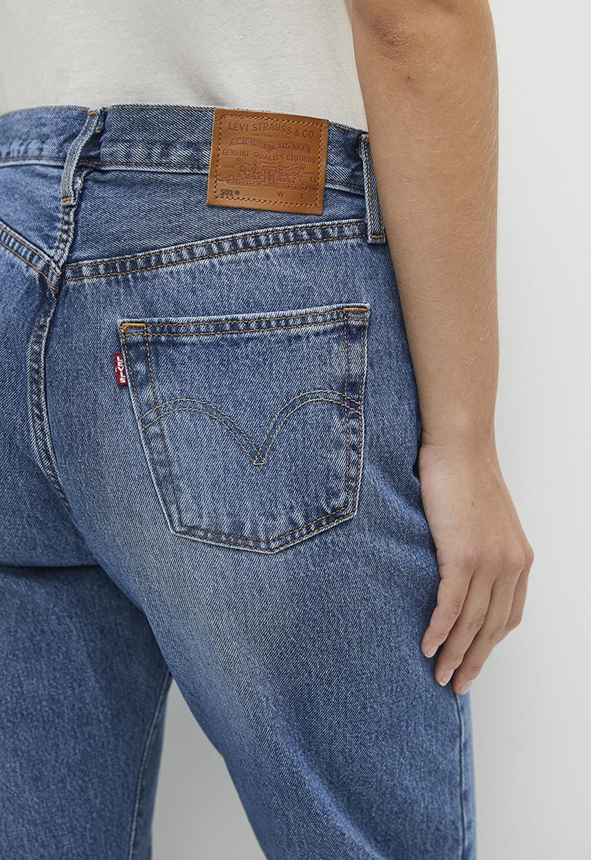 Levis Womens 80S Mom Jean Tough Cookie