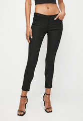 Guess Womens Low Rise Skinny Jeans In Black Wash