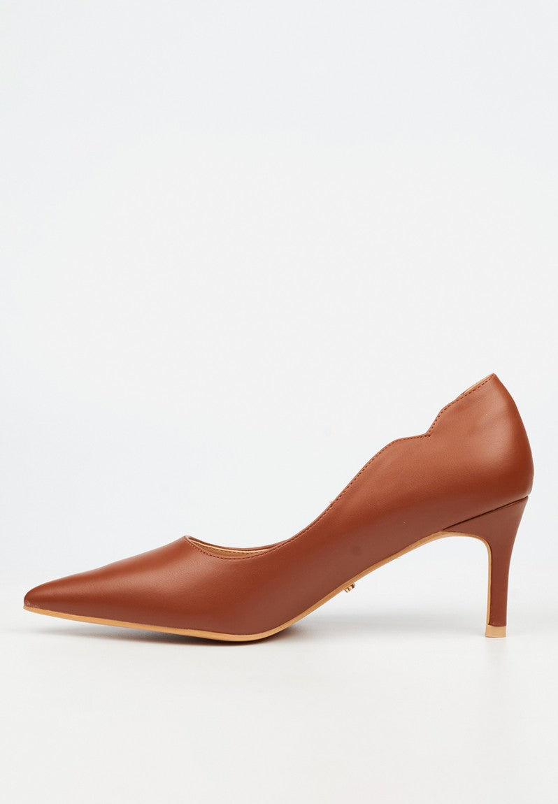Miss Black Ladies Nola 6 Heels In Tan