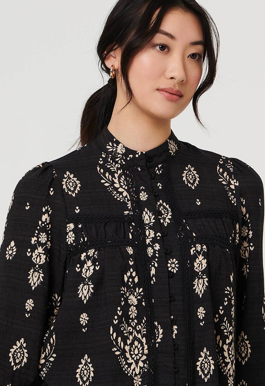 Mandi Womens Long Sleeve Easy Wearing Printed Blouse In Black