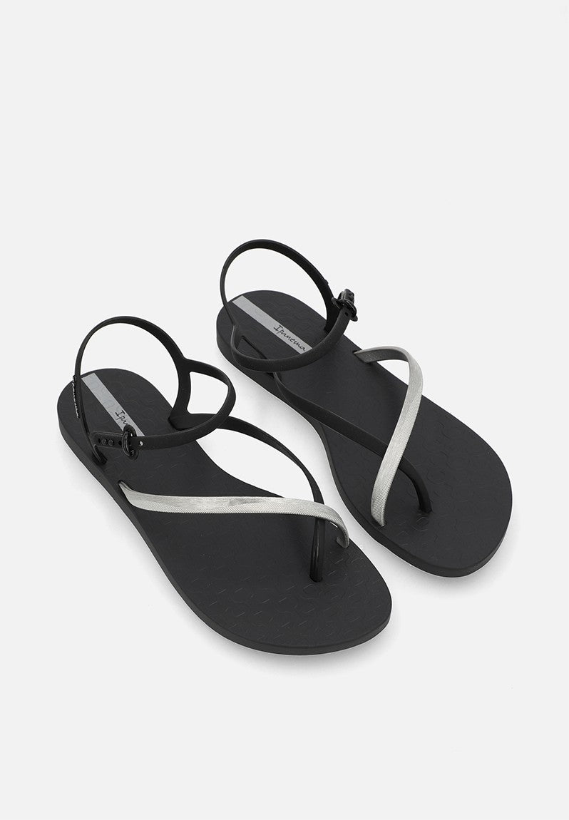 Ipanema Womens Elegant Sandals In Black & Silver