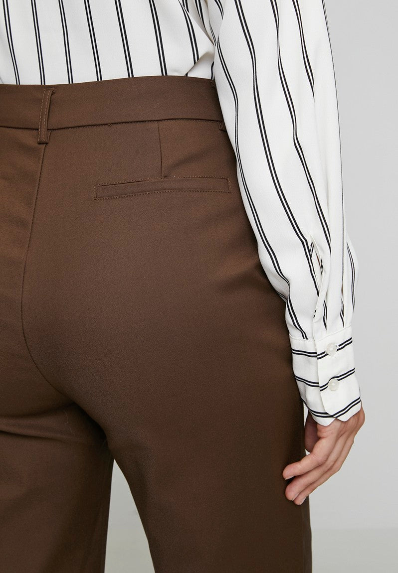 Stella Morgan Mid Waist Straight Leg Stretch In Chocolate