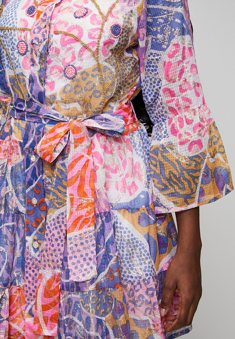 Stella Morgan Half Sleeve With Flutter Button Dress In Orange Multi