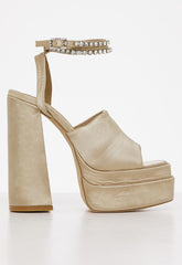 Sissy Boy Womens Platform Heel In Champagne